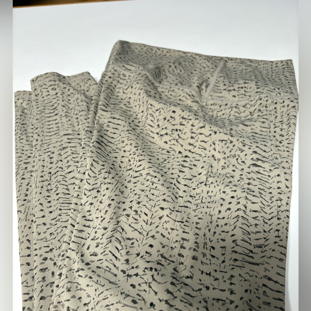 Varley Luna Olive Patterned Leggings